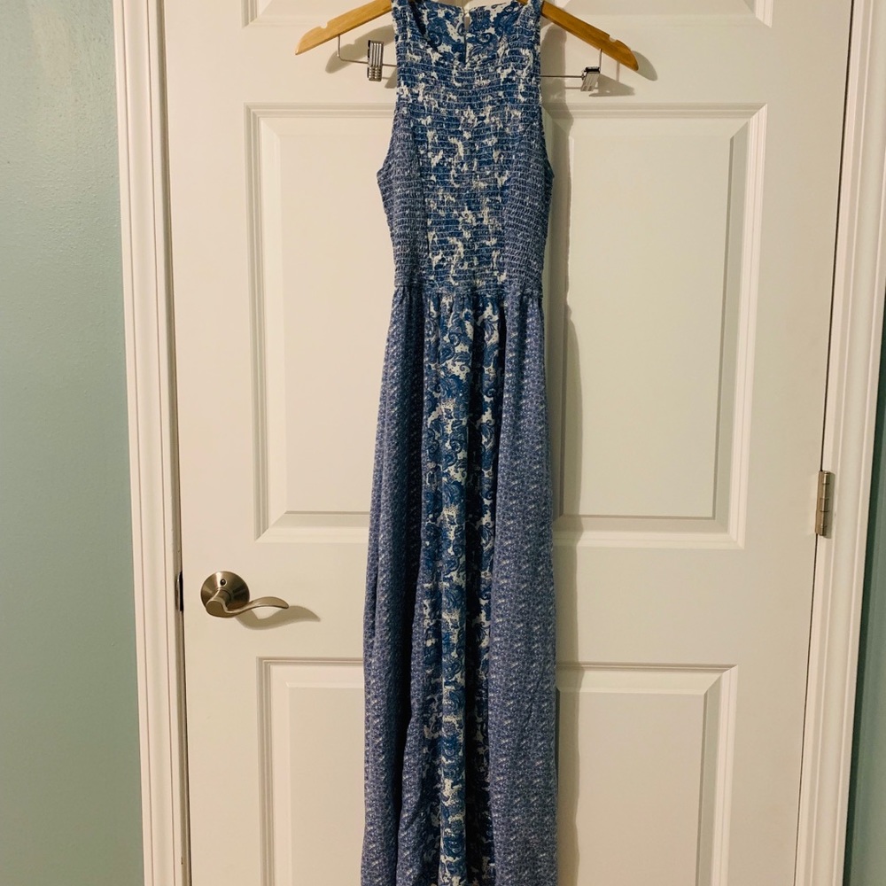 2/$20 • Flattering Maxi Dress